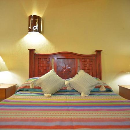 Oyo Hotel Castillo Santa Cecilia تابالبا المظهر الخارجي الصورة