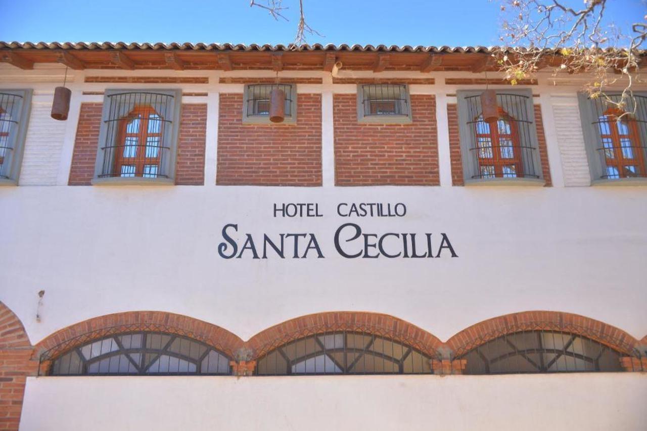 Oyo Hotel Castillo Santa Cecilia تابالبا المظهر الخارجي الصورة