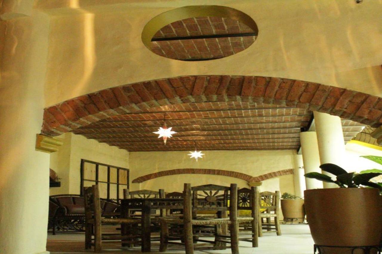 Oyo Hotel Castillo Santa Cecilia تابالبا المظهر الخارجي الصورة